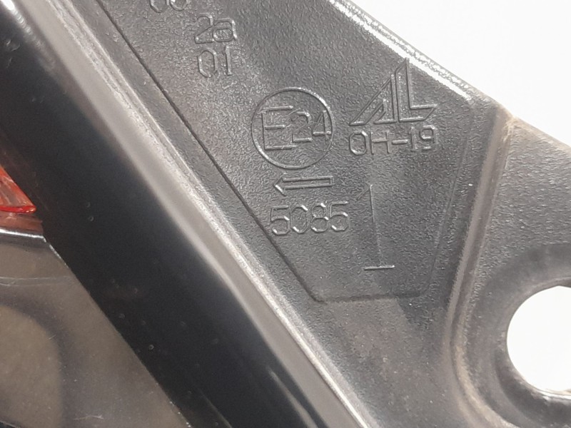 Recambio de piloto trasero izquierdo para toyota aygo x-cite referencia OEM IAM E245085 E245085 