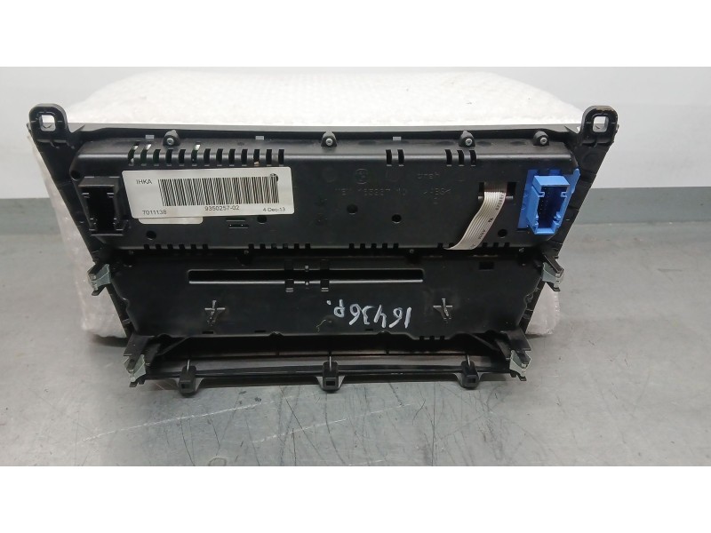 Recambio de mando climatizador para bmw x5 (f15) xdrive 40d referencia OEM IAM 9350257 JUNTO A LOS MANDOS DE RADIO 7011138