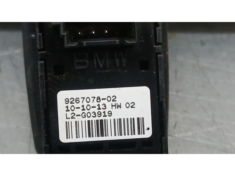 Recambio de mando elevalunas trasero izquierdo para bmw x5 (f15) xdrive 40d referencia OEM IAM 9267078  