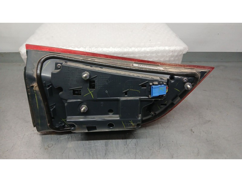 Recambio de piloto trasero derecho para bmw x5 (f15) xdrive 40d referencia OEM IAM 7301272 HELLA 10018610