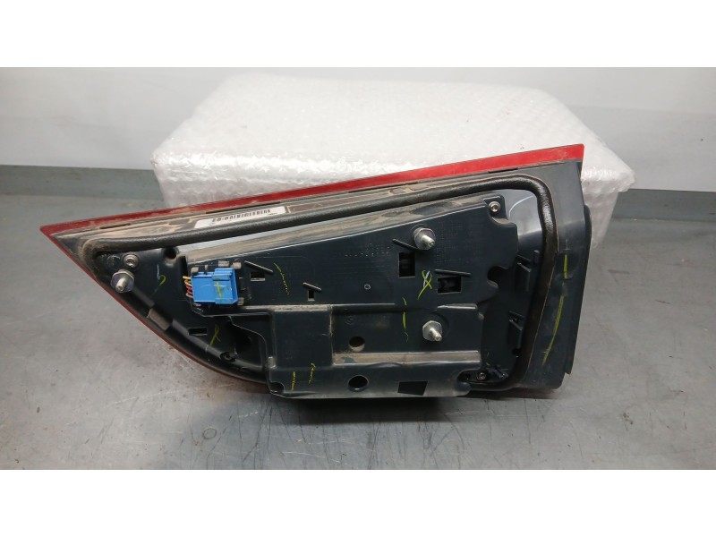 Recambio de piloto trasero izquierdo para bmw x5 (f15) xdrive 40d referencia OEM IAM 7301271 HELLA 10018610