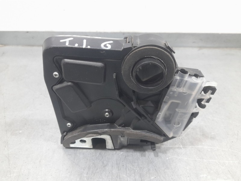 Recambio de cerradura puerta trasera izquierda para lexus es 300h referencia OEM IAM A046693  