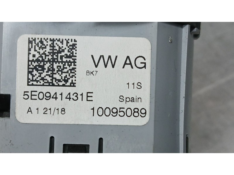 Recambio de mando luces para skoda fabia ambition referencia OEM IAM 5E0941431E  10095089
