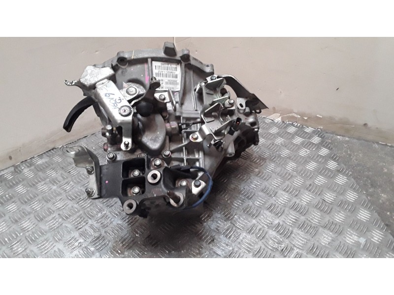 Recambio de caja cambios para mitsubishi space star (a00) kaiteki referencia OEM IAM F5MBD1ABZ Y202293 5 VELOCIDADES