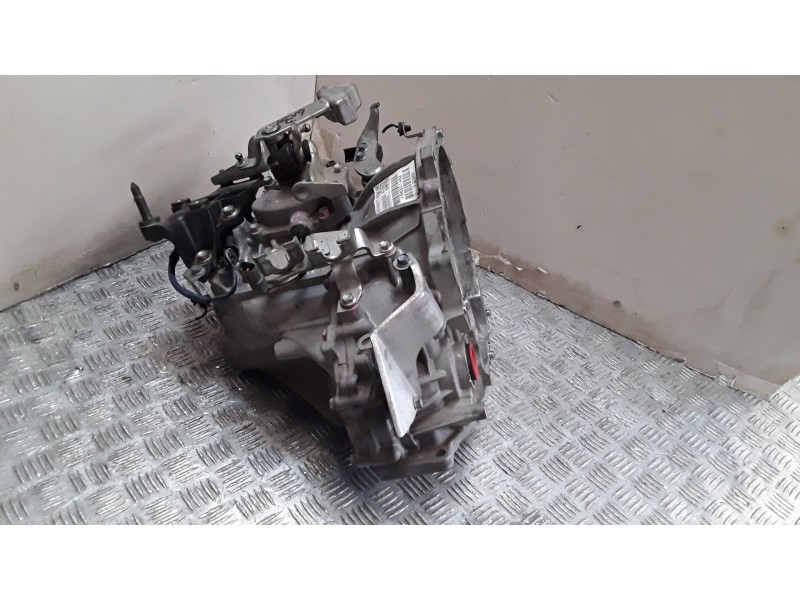 Recambio de caja cambios para mitsubishi space star (a00) kaiteki referencia OEM IAM F5MBD1ABZ Y202293 5 VELOCIDADES