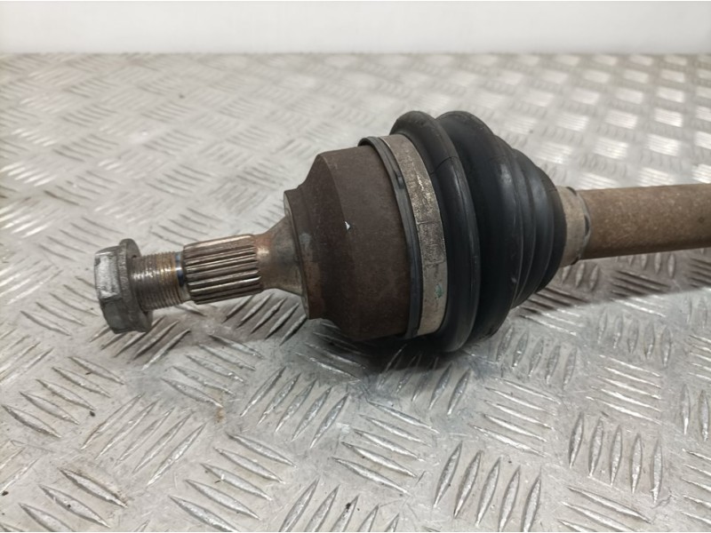 Recambio de transmision delantera izquierda para citroën c4 berlina collection referencia OEM IAM 9637117780  3272LW