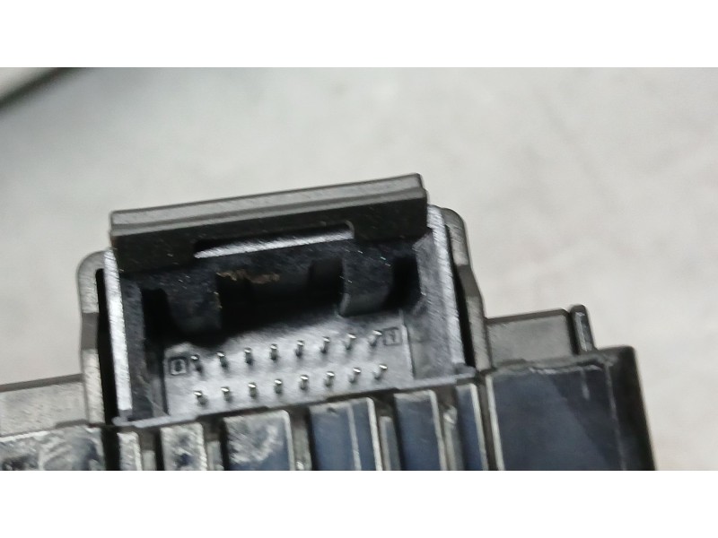 Recambio de mando luces para toyota rav4 hybrid 4x2 advance referencia OEM IAM   