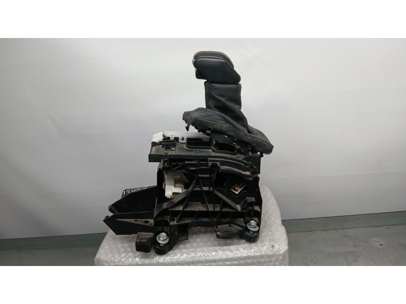 Recambio de palanca cambio para toyota rav4 hybrid 4x2 advance referencia OEM IAM 3354240050C0  