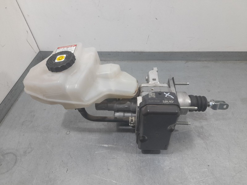 Recambio de servofreno para lexus es 300h referencia OEM IAM 4727047040  