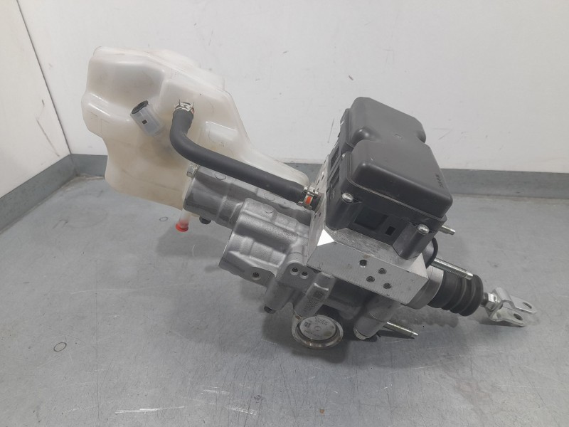 Recambio de servofreno para lexus es 300h referencia OEM IAM 4727047040  