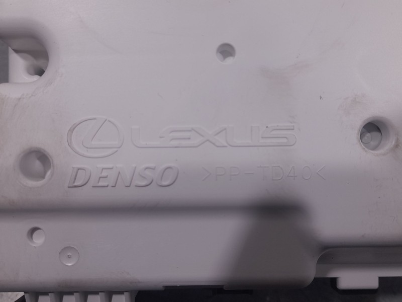 Recambio de cuadro instrumentos para lexus es 300h referencia OEM IAM 838003T700  