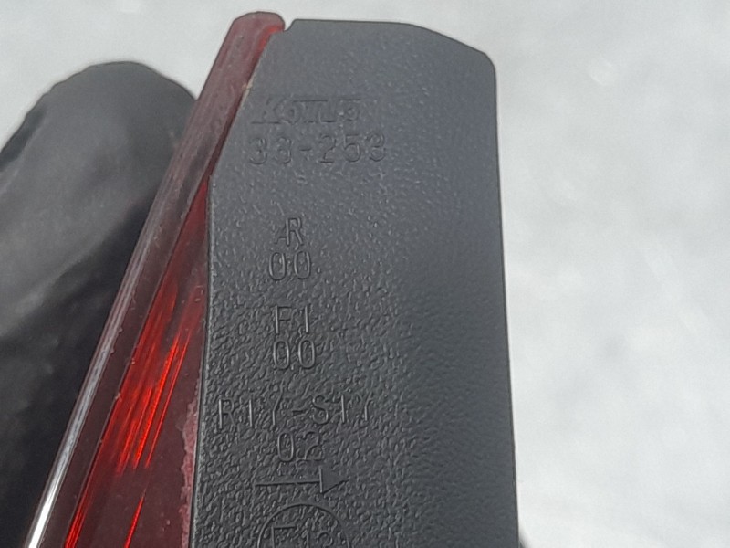 Recambio de piloto trasero derecho para lexus es 300h referencia OEM IAM 8158033472  