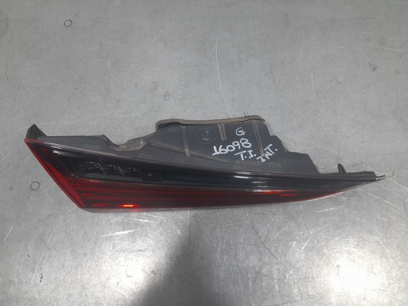 Recambio de piloto trasero izquierdo para lexus es 300h referencia OEM IAM 8159033472  