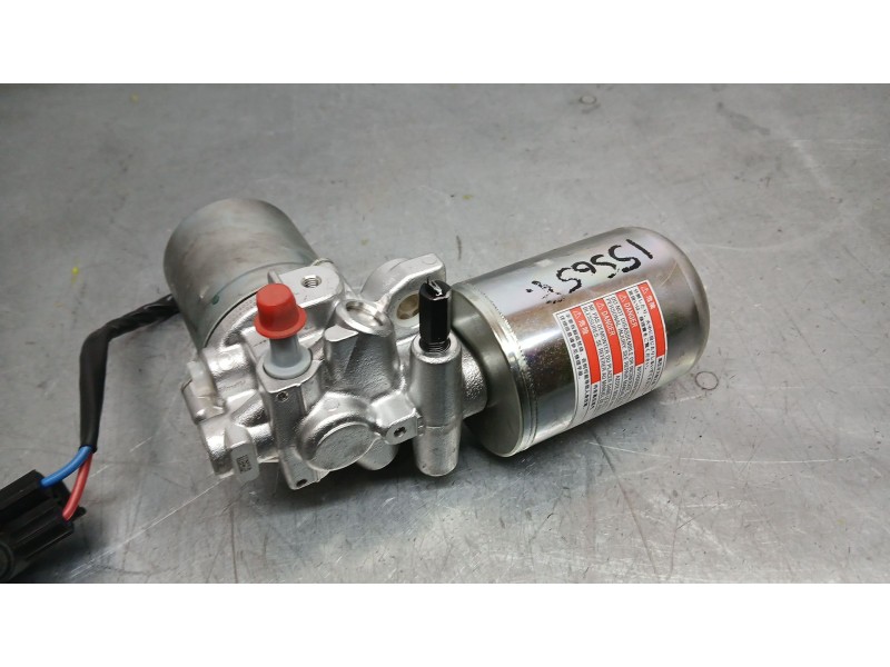 Recambio de bomba abs para toyota rav4 hybrid 4x2 advance referencia OEM IAM   