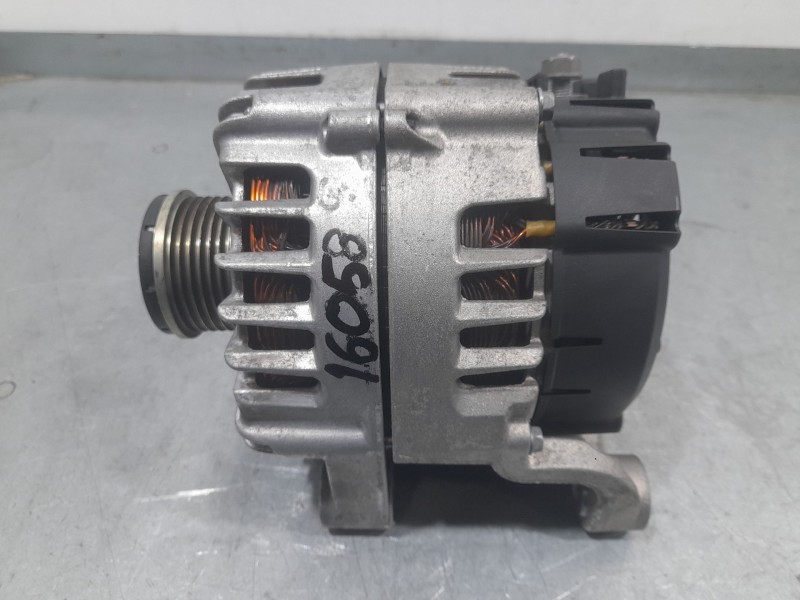 Recambio de alternador para bmw serie 1 lim. (f20) 114 d referencia OEM IAM 7823343 2607244E VALEO