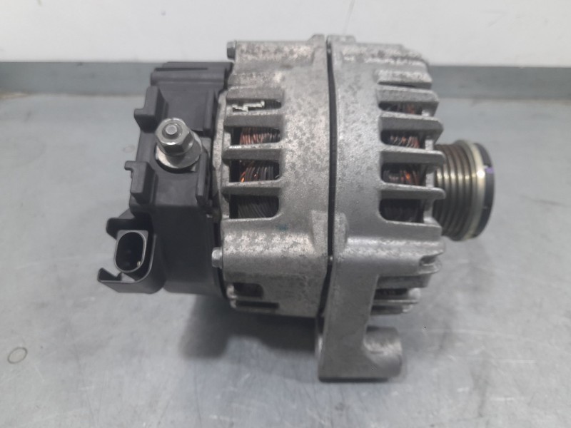 Recambio de alternador para bmw serie 1 lim. (f20) 114 d referencia OEM IAM 7823343 2607244E VALEO