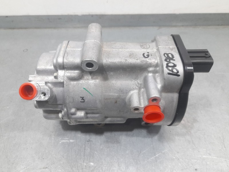 Recambio de compresor aire acondicionado para lexus es 300h referencia OEM IAM 0424001990 33050 DENSO
