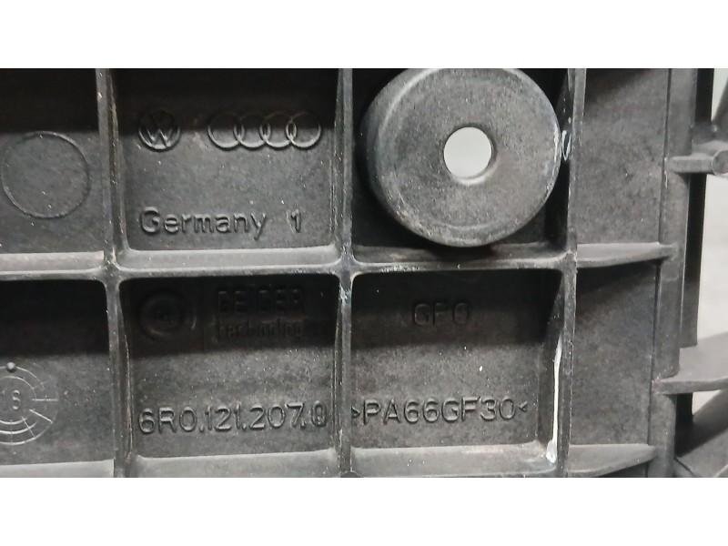 Recambio de electroventilador para skoda fabia ambition referencia OEM IAM 6R0121207Q  