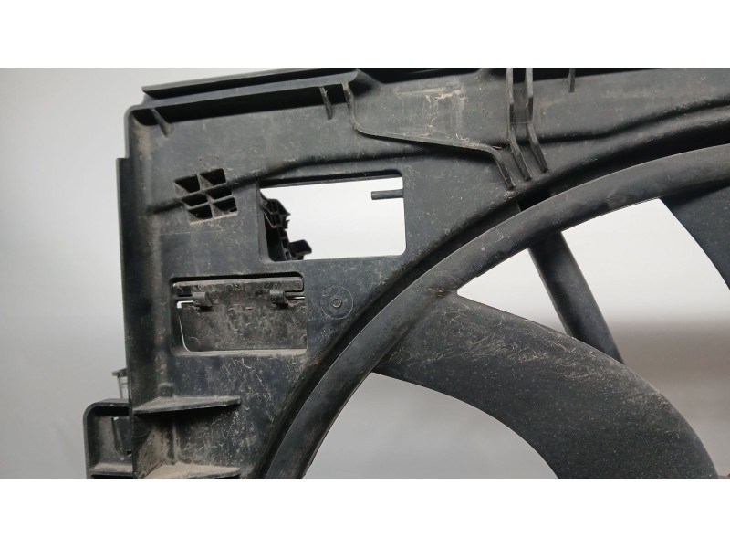 Recambio de electroventilador para bmw x5 (f15) xdrive 40d referencia OEM IAM 560571 LE FALTA UNA ALETA DE LA VENTILACION 763447