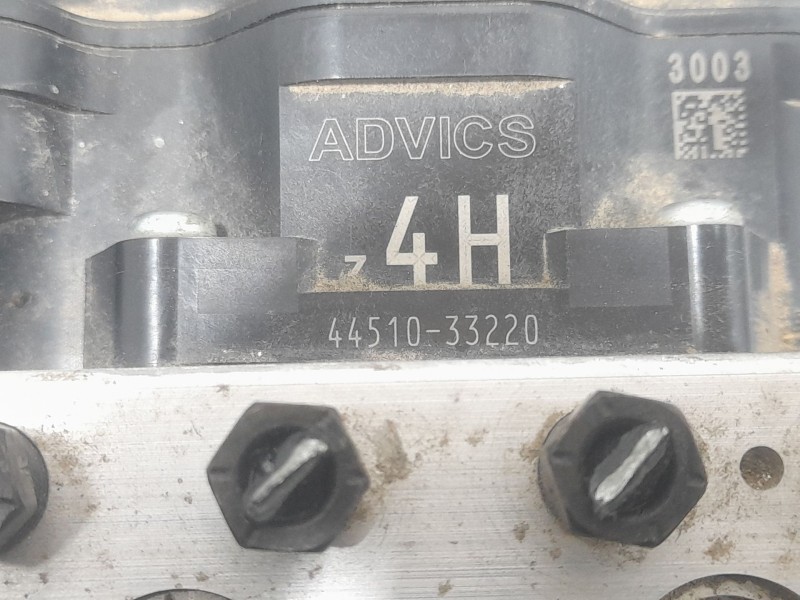 Recambio de abs para lexus es 300h referencia OEM IAM 4451033220  