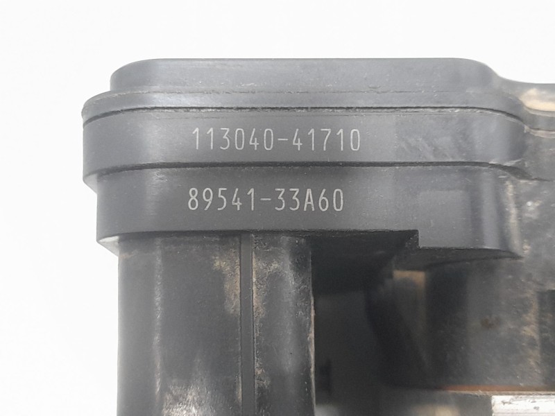 Recambio de abs para lexus es 300h referencia OEM IAM 4451033220  