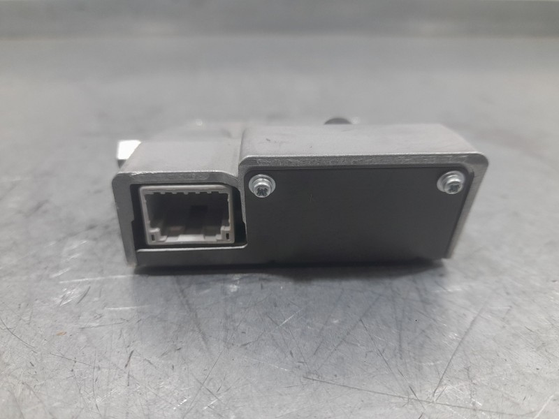 Recambio de camara para lexus es 300h referencia OEM IAM 8646C33060 0365009811 DENSO