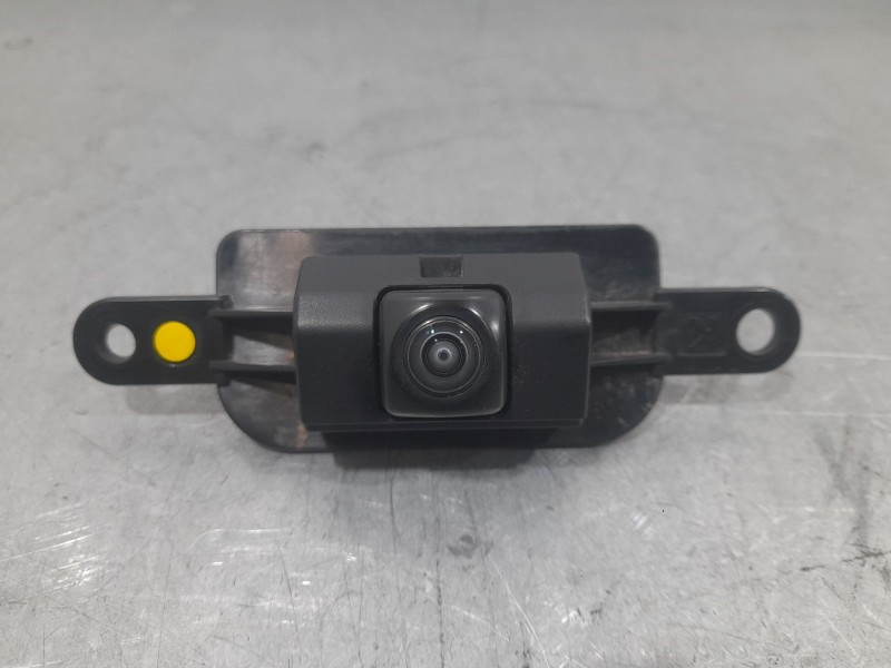 Recambio de camara vision trasera para lexus es 300h referencia OEM IAM 867D033030  