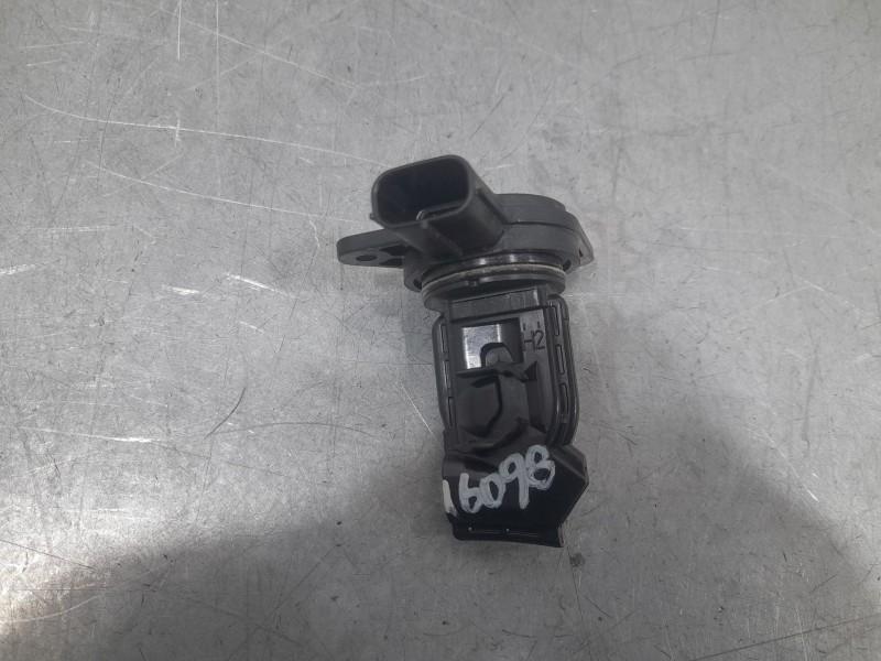 Recambio de caudalimetro para lexus es 300h referencia OEM IAM 2220475040  