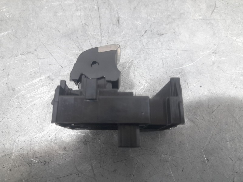 Recambio de mando elevalunas trasero derecho para lexus es 300h referencia OEM IAM 8481033140 193299 
