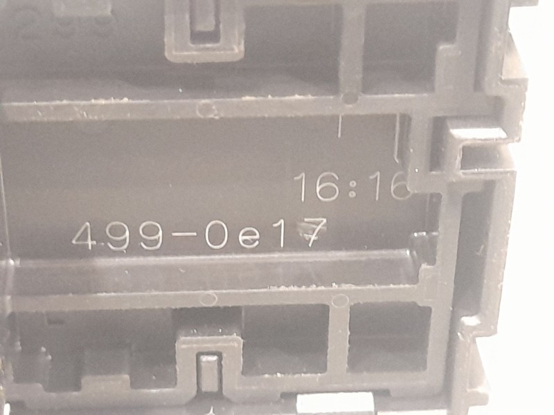 Recambio de mando elevalunas trasero derecho para lexus es 300h referencia OEM IAM 8481033140 193299 