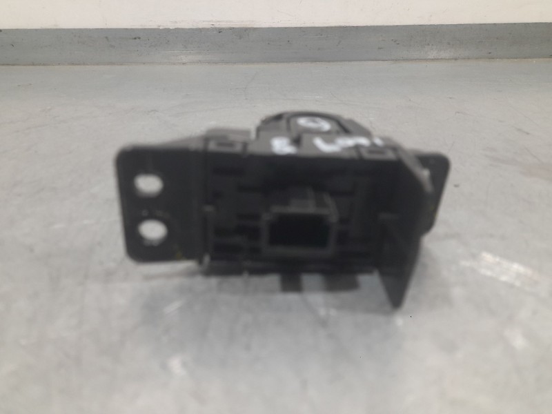 Recambio de palanca freno de mano para lexus es 300h referencia OEM IAM 8439033070 ELECTRICA 191960