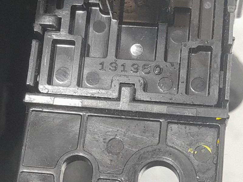 Recambio de palanca freno de mano para lexus es 300h referencia OEM IAM 8439033070 ELECTRICA 191960