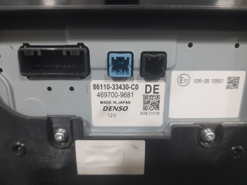 Recambio de sistema navegacion gps para lexus es 300h referencia OEM IAM 8611033430 4697009681 DENSO