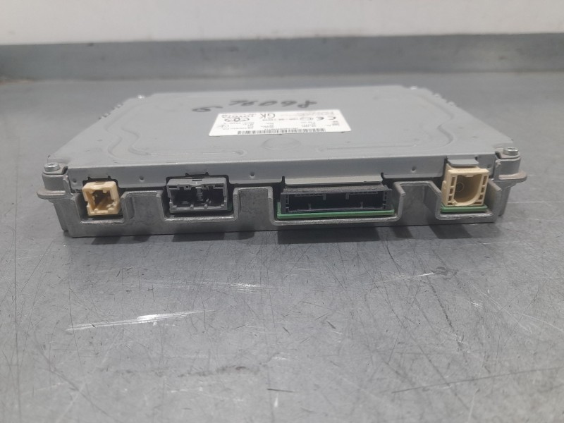 Recambio de modulo electronico para lexus es 300h referencia OEM IAM 868400W230  