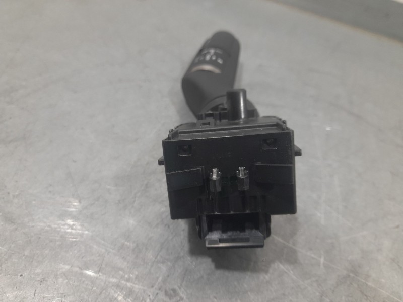 Recambio de mando limpia para lexus es 300h referencia OEM IAM 1101017J614  