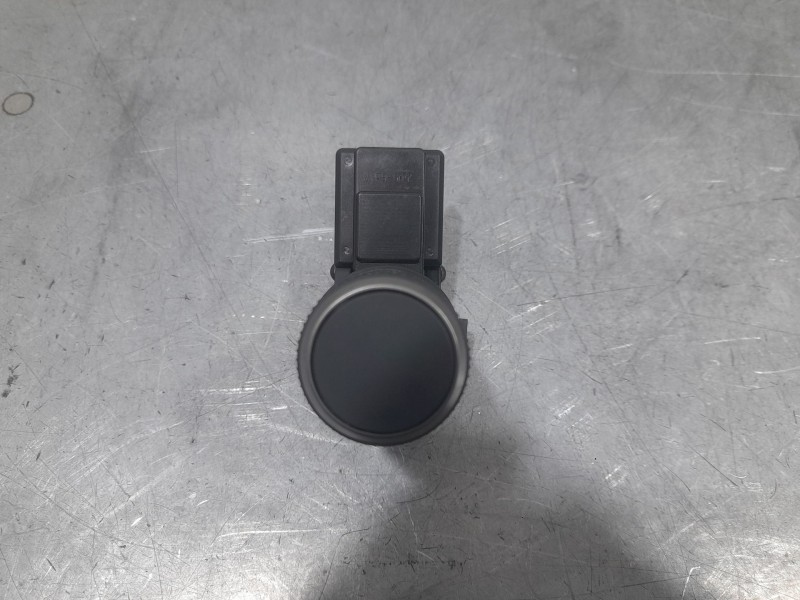 Recambio de mando multifuncion para lexus es 300h referencia OEM IAM 5056D17 TRACCIÓN 