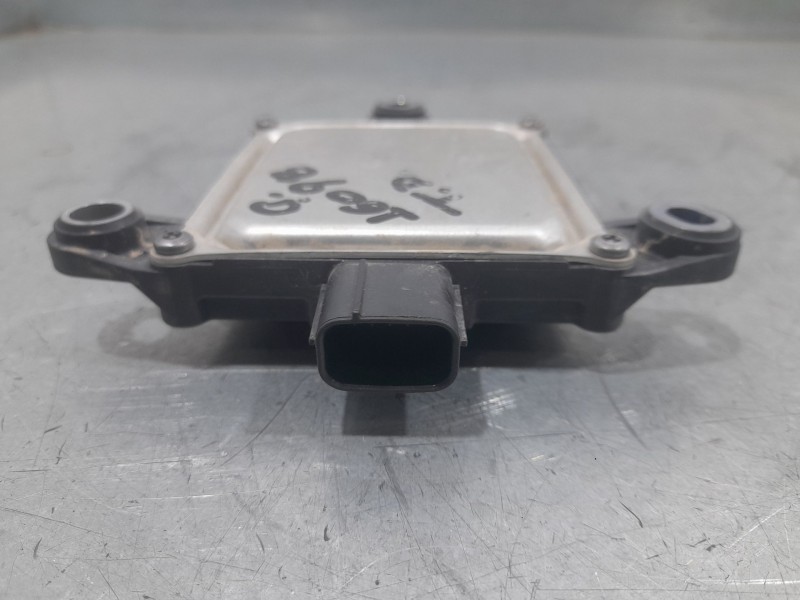 Recambio de modulo electronico para lexus es 300h referencia OEM IAM 88162330740 TRASERO DERECHO A2C7758100100