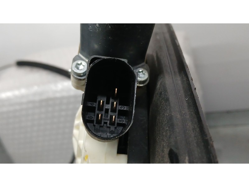 Recambio de elevalunas delantero izquierdo para bmw x5 (f15) xdrive 40d referencia OEM IAM 51337286483 ELECTRICO 5 PINS 