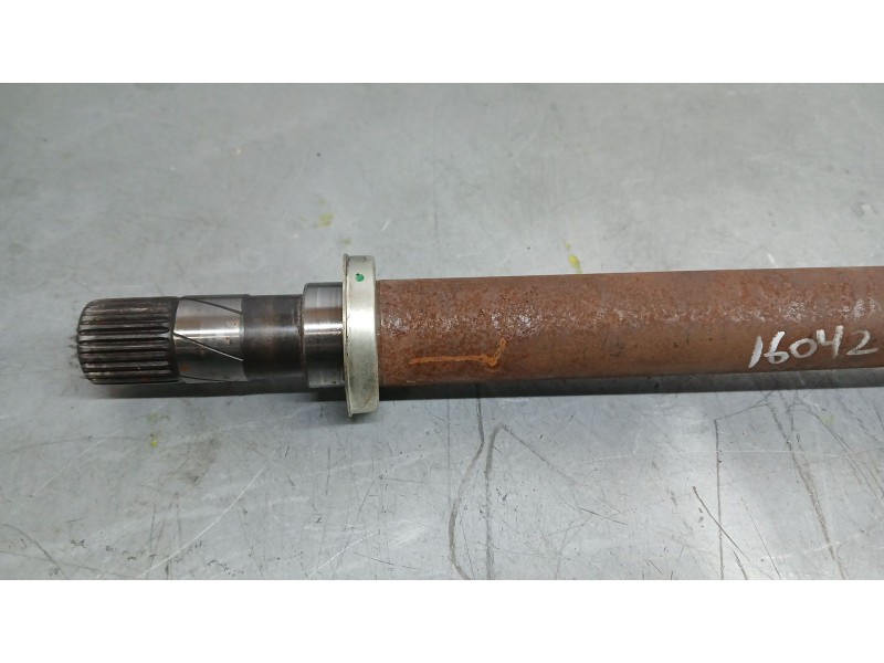 Recambio de transmision delantera derecha para dacia sandero stepway referencia OEM IAM 391003037R  