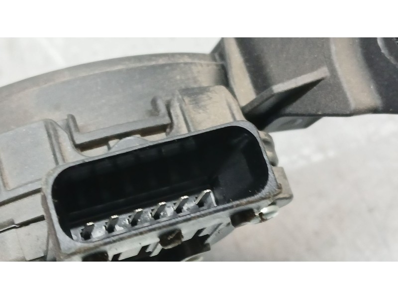 Recambio de potenciometro pedal para hyundai i20 klass referencia OEM IAM 32700B9010  