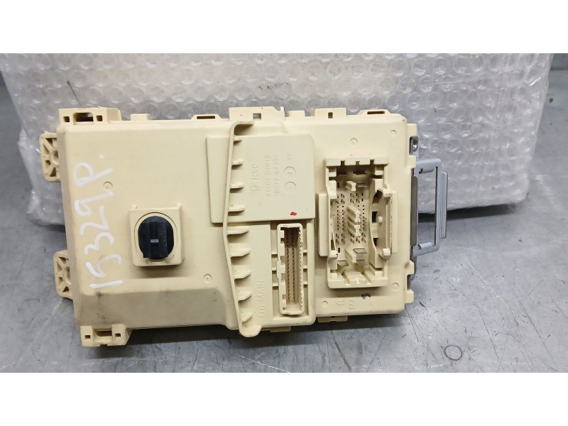 Recambio de caja reles / fusibles para hyundai i20 klass referencia OEM IAM   
