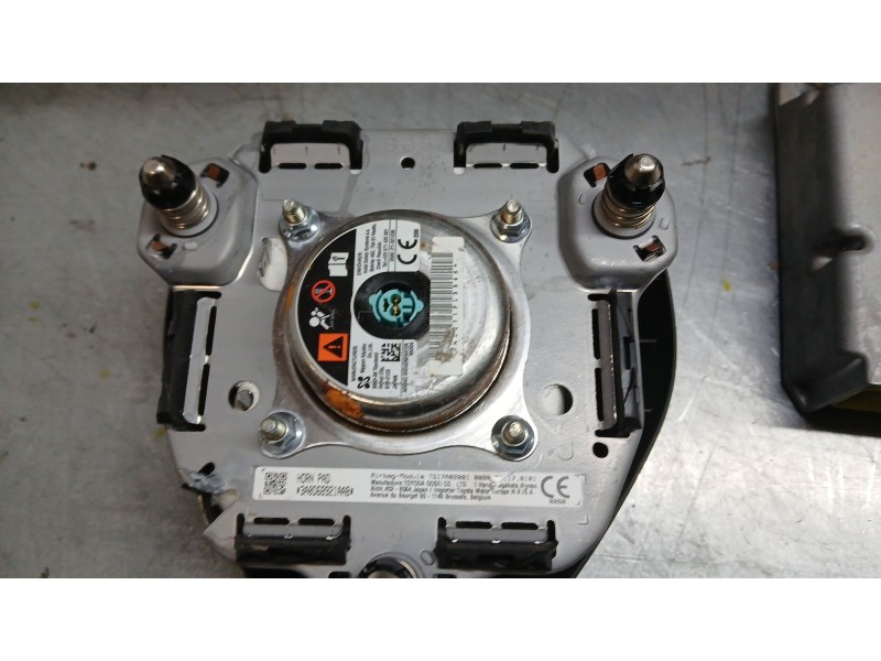Recambio de kit airbag para toyota rav4 hybrid 4x2 advance referencia OEM IAM 4513012E40C0 C/ SALPICADERO Y PRETENSORES Y AIRBAG