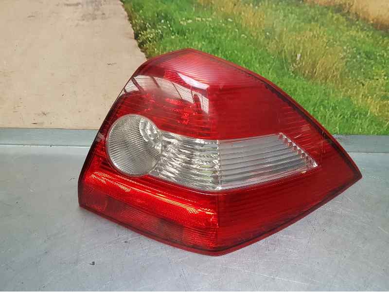 Recambio de piloto trasero derecho para renault megane ii classic berlina confort authentique referencia OEM IAM   ROZADO