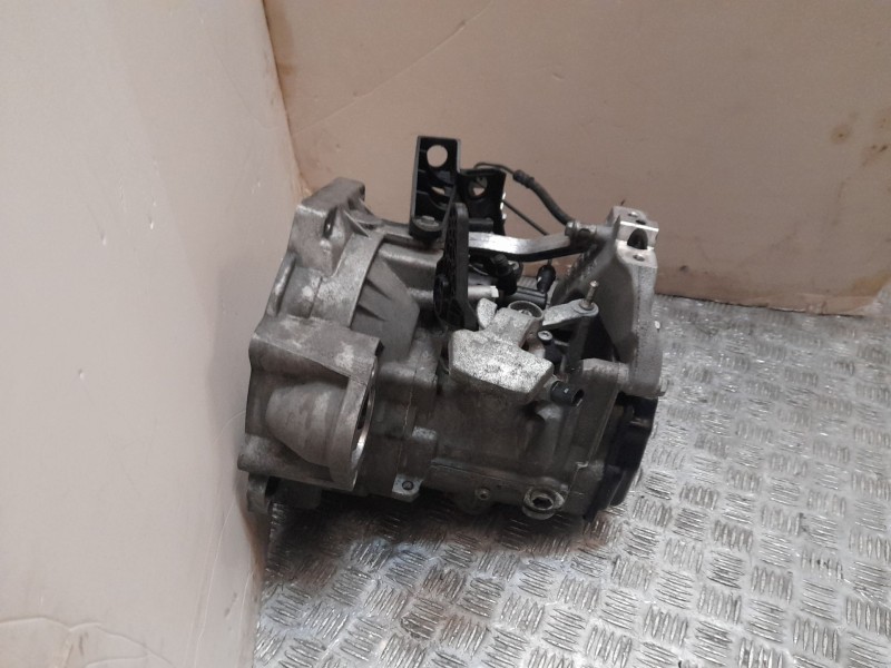 Recambio de caja cambios para volkswagen golf vi (5k1) 1.6 tdi referencia OEM IAM LHW28091 5VELOCIDADES 374972