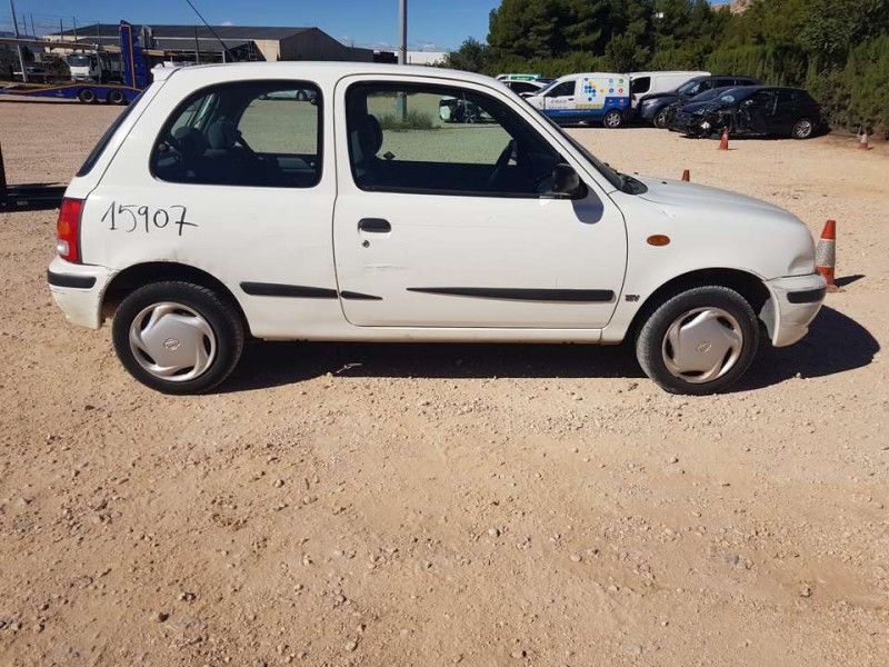 nissan micra (k11) del año 2000