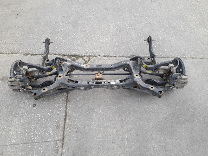 Recambio de puente trasero para hyundai kona klass hybrid 2wd referencia OEM IAM 55405CM000  DISCO