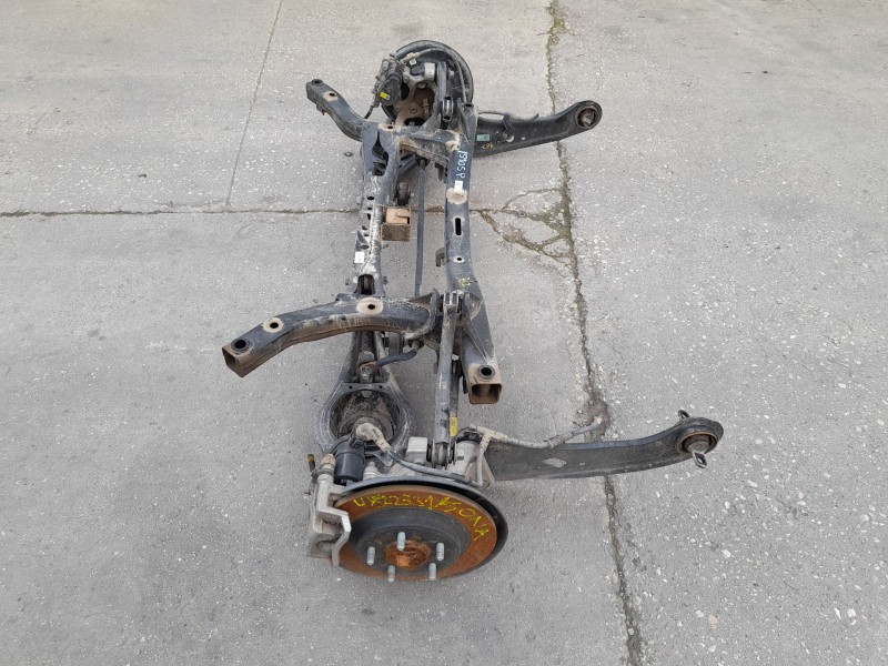 Recambio de puente trasero para hyundai kona klass hybrid 2wd referencia OEM IAM 55405CM000  DISCO