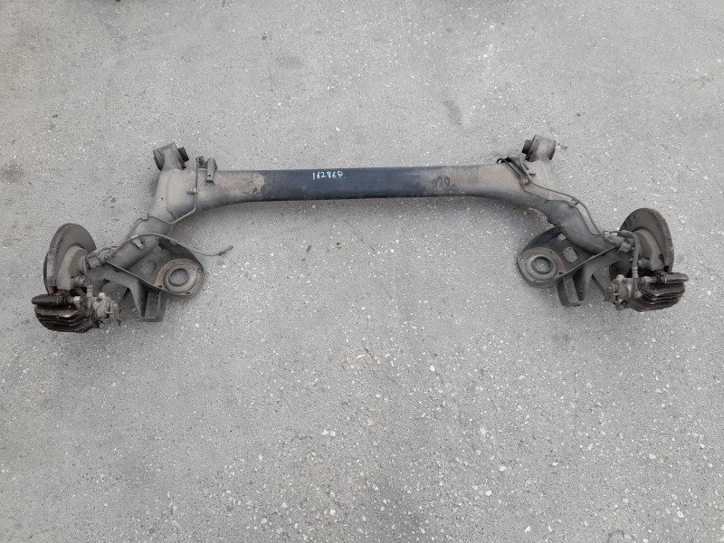 Recambio de puente trasero para skoda fabia ambition referencia OEM IAM 6C0500051  DISCO , 5 TORNILLOS , C/ ABS