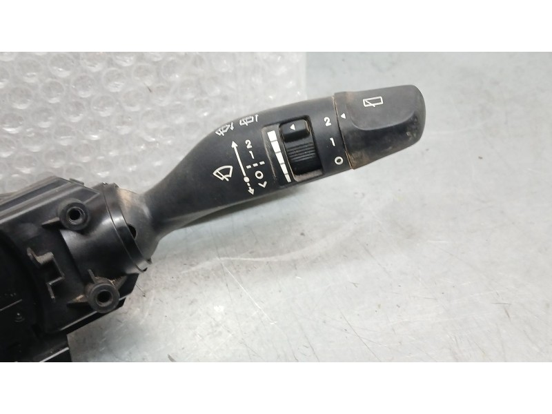 Recambio de mando luces y limpia para hyundai i20 klass referencia OEM IAM 93404Q0960  
