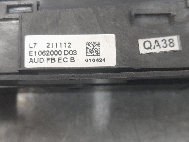 Recambio de mando radio para bmw serie 1 lim. (f20) 114 d referencia OEM IAM E1062000D03  